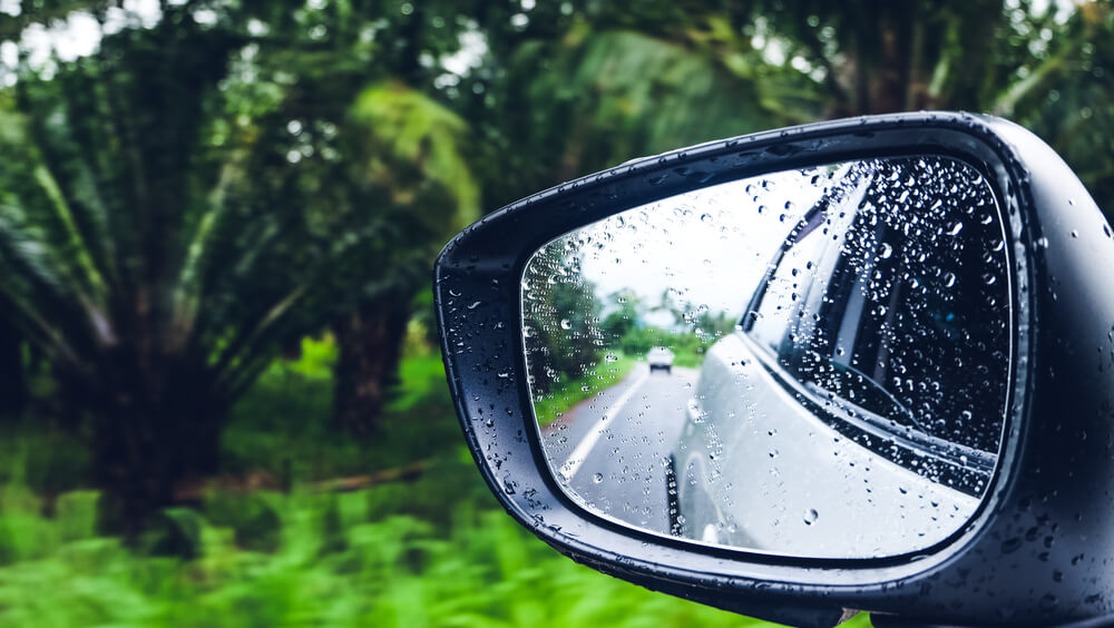 Essential Tips for a Smooth Side Mirror Replacement”