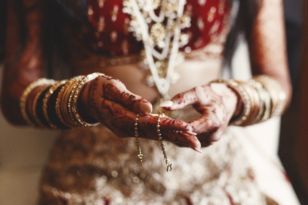 Why You Should Choose the Best Makeup Artist in Delhi