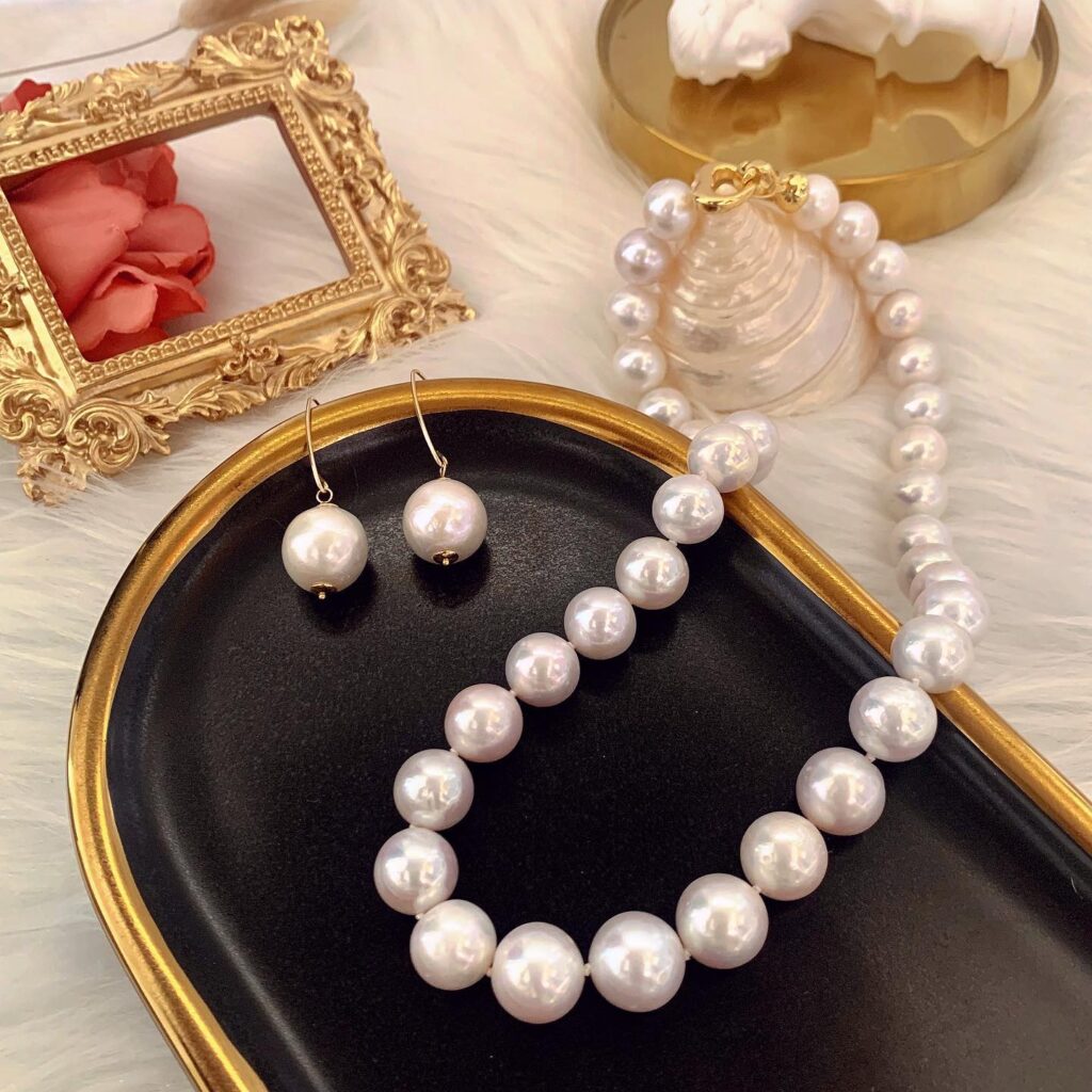 Pearl Hoop Earrings: The Art of Adorning Your Style