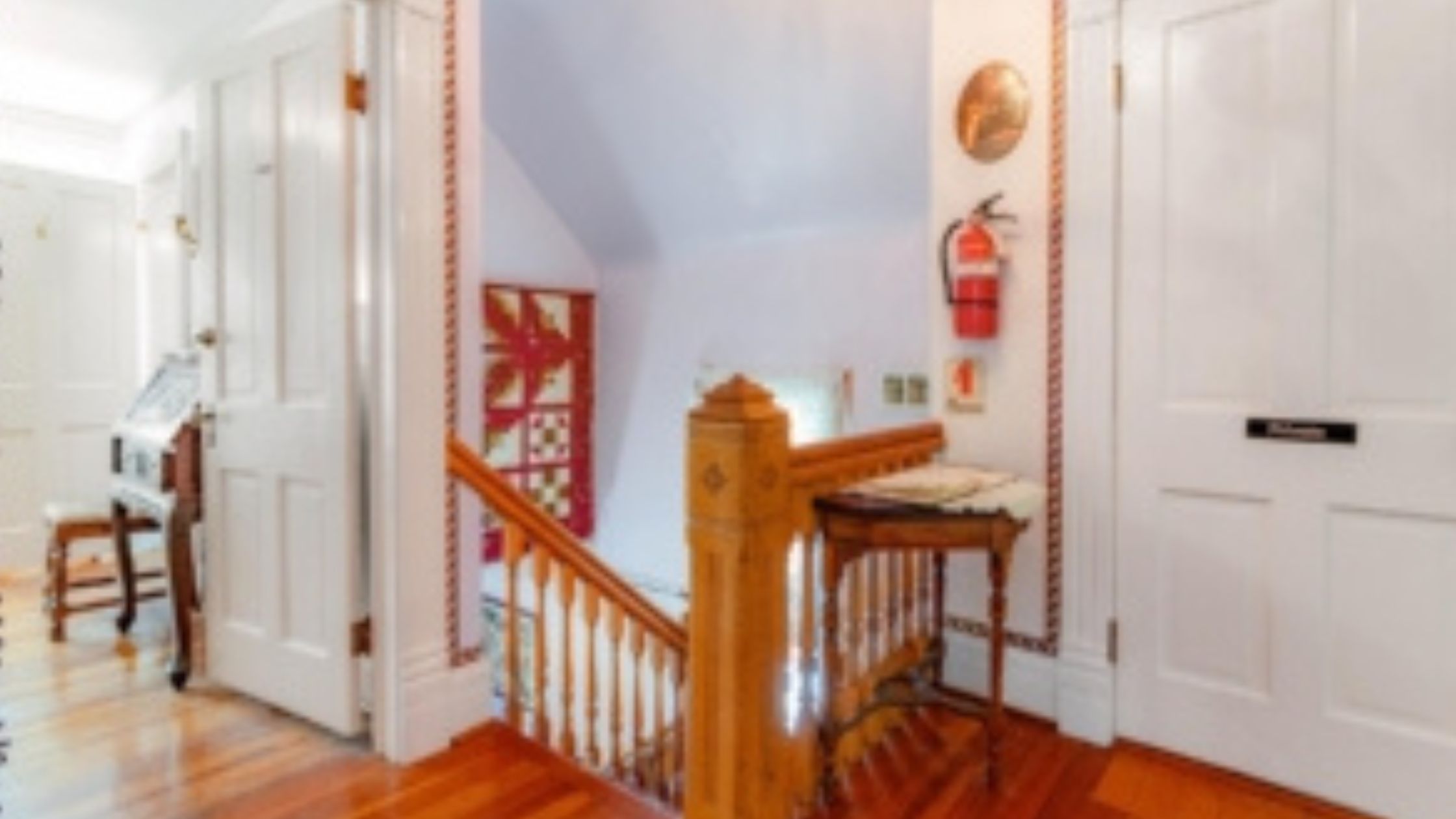 How a Vacation House Guest House Book Transforms Your Stay