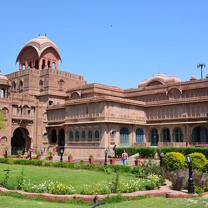Udaipur to Bikaner Taxi