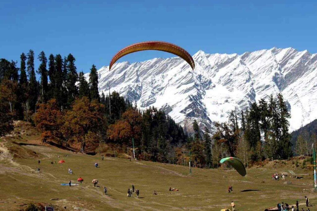 Chandigarh to Manali Taxi