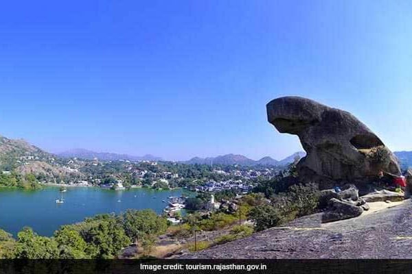 Udaipur to Mount abu Taxi