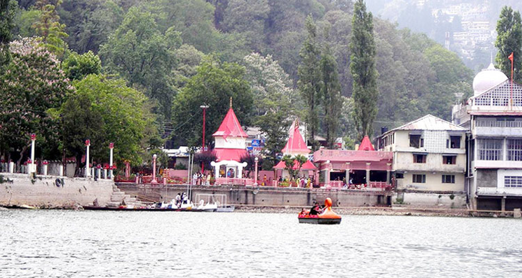 Maa Naina Devi Temple – A Divine Pilgrimage in Nainital