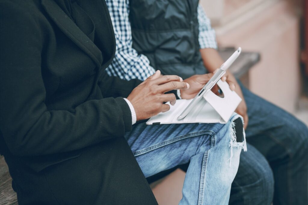 Top Qualities to Look for in a Christian Listing Agent