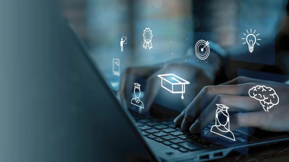 AI Meets Human Expertise: A New Era in Learning