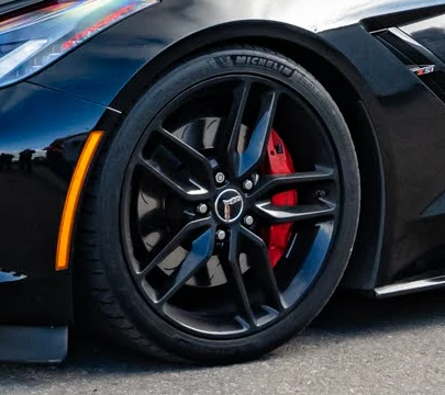 A Closer Look at the Innovative Design of Corvette C7 Floating Center Caps