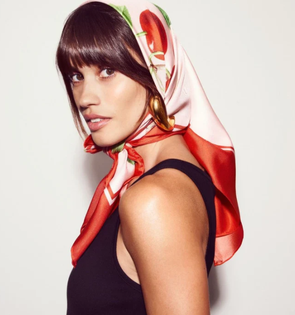 From Runway to Everyday: Elevating Your Wardrobe with Luxury Silk Scarves