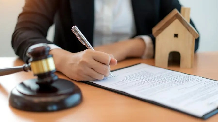 Legal Risks of Buying Off-Plan Properties in Dubai: What to