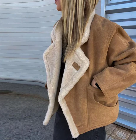 Stay Warm and Fashionable: Women’s Jacket Trends for 2025