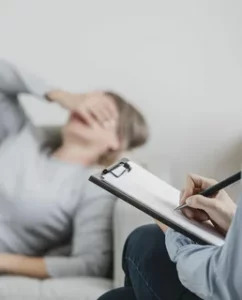 Finding the Right LGBTQ Therapist for Your Needs