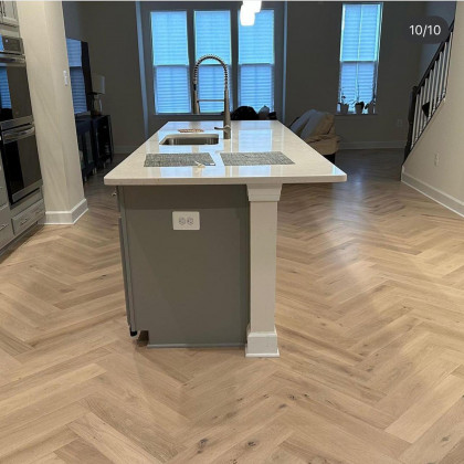 Vinyl plank flooring installations North Hollywood