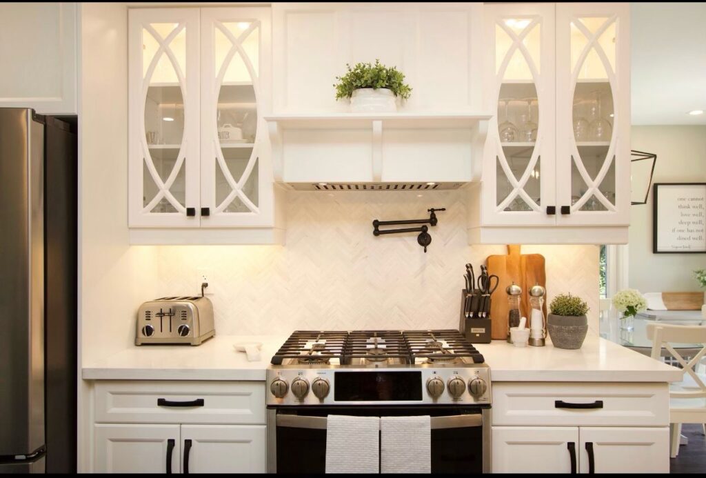 How to Choose the Right Custom Kitchen Cabinets in Kitchener
