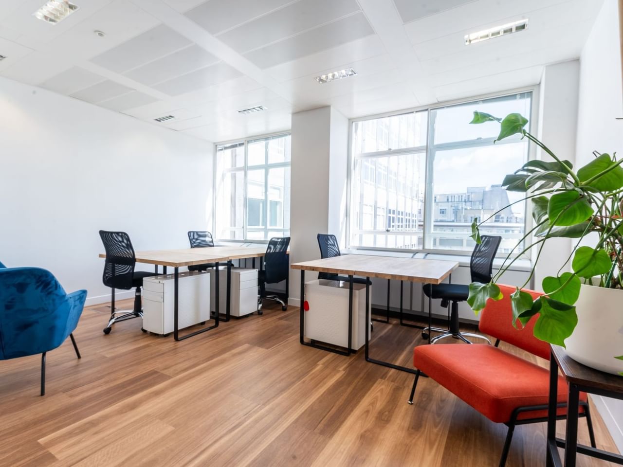 Is Virtual Office Service Right for Renting in London?