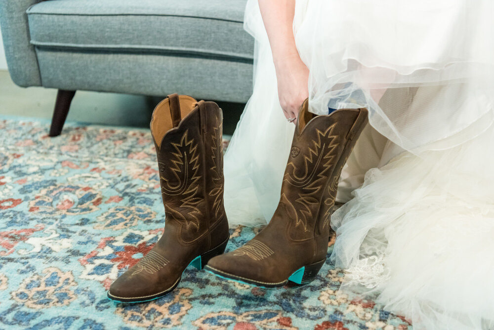 Western Boots Are the It-Girl Trend You Need Right Now