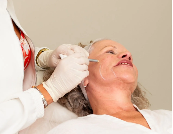 Rejuvenescimento Facial: O Caminho para uma Pele Mais Jovem