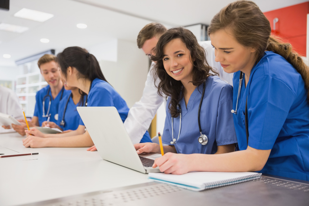 Why must Clinics/Mid-scale Hospitals be mainly run by Online