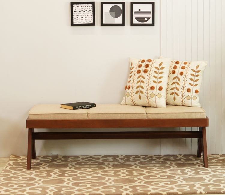 5 Benefits of Adding a Wooden Bench to Your Home