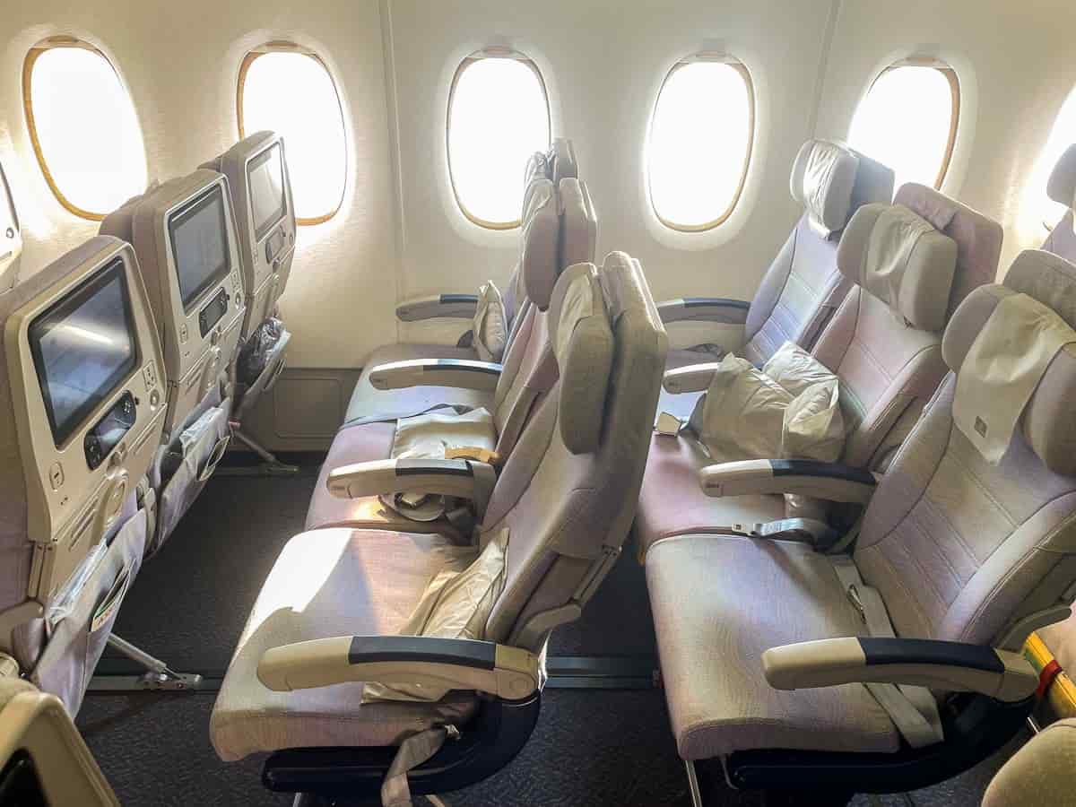 10 unknown facts about Emirates Economy Class-min