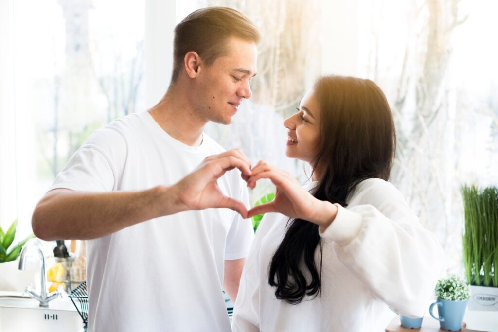 Top Signs of Emotional Unavailability in Partners