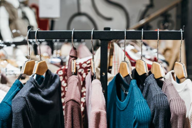Discovering the Best Clothing Stores in Redlands: A Local St