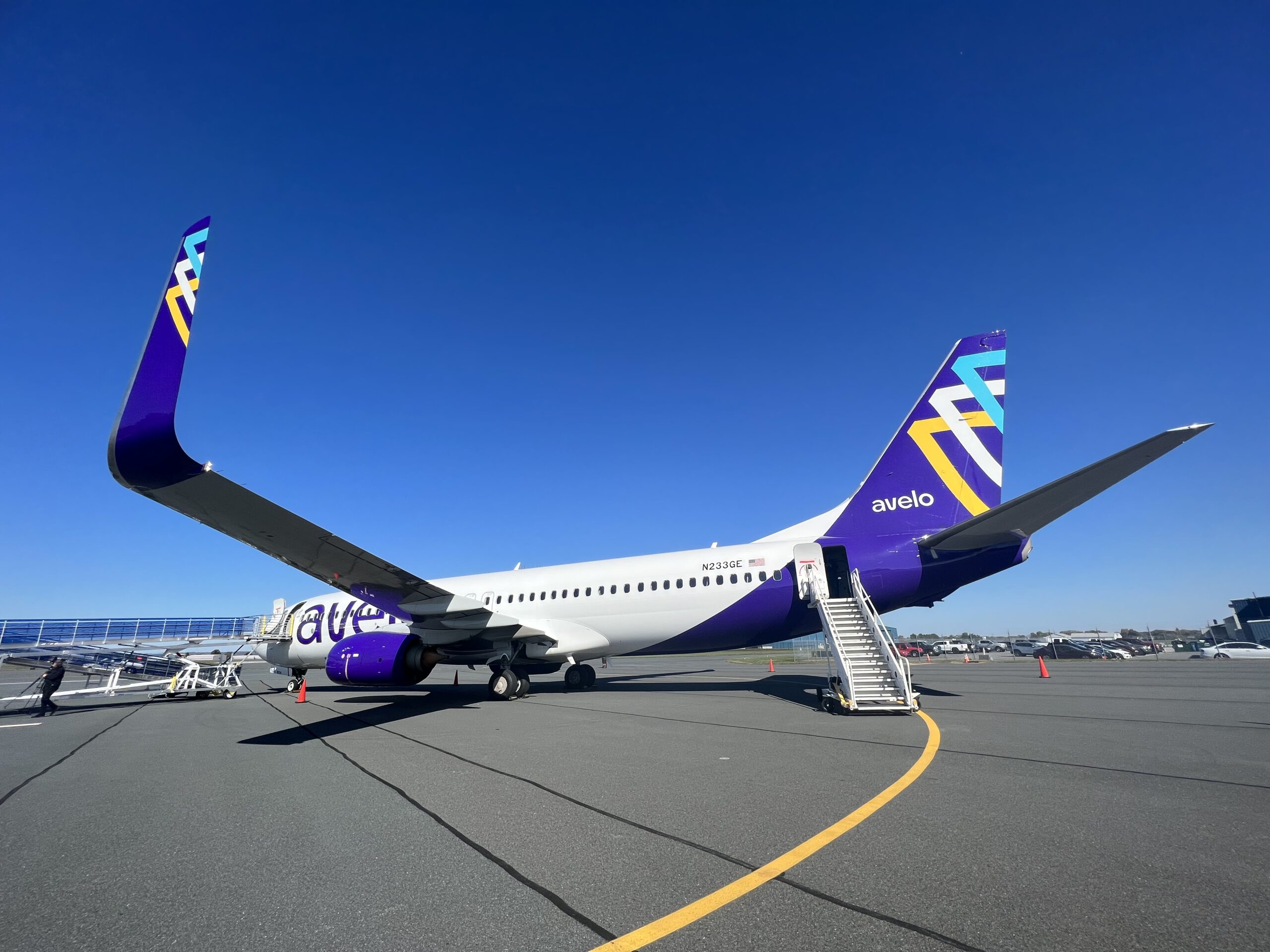 Avelo Flights to Orlando: Affordable Travel to Theme Park Pa