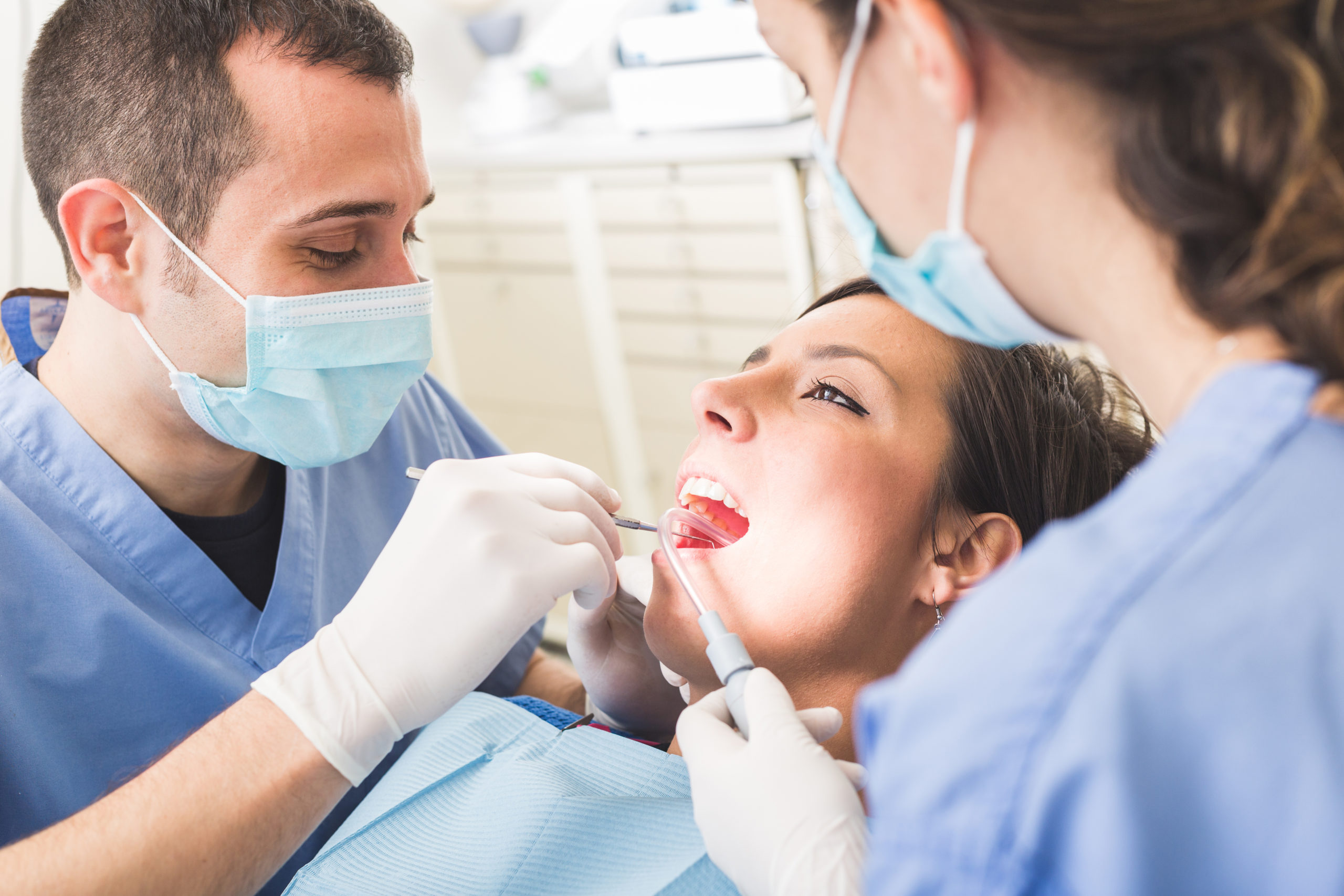How Dental Hygienists Use Ultrasonic Scalers Effectively
