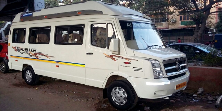 Group Travel Made Easy: Tempo Traveller Rental in Delhi
