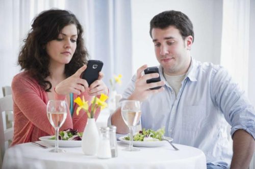 When Is the Right Time to Start Dating Again After Emotional Hurt?