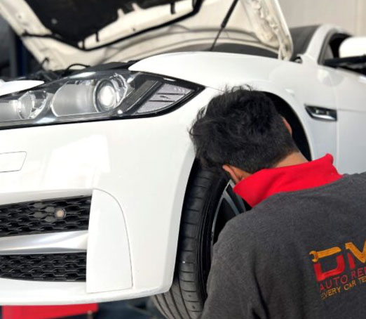 Jaguar Car Service in Dubai – Premium Maintenance & Repairs