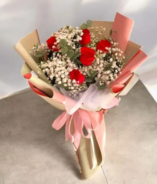 Elevate Your Wedding Day with YYC Flowers: Calgary’s Premier