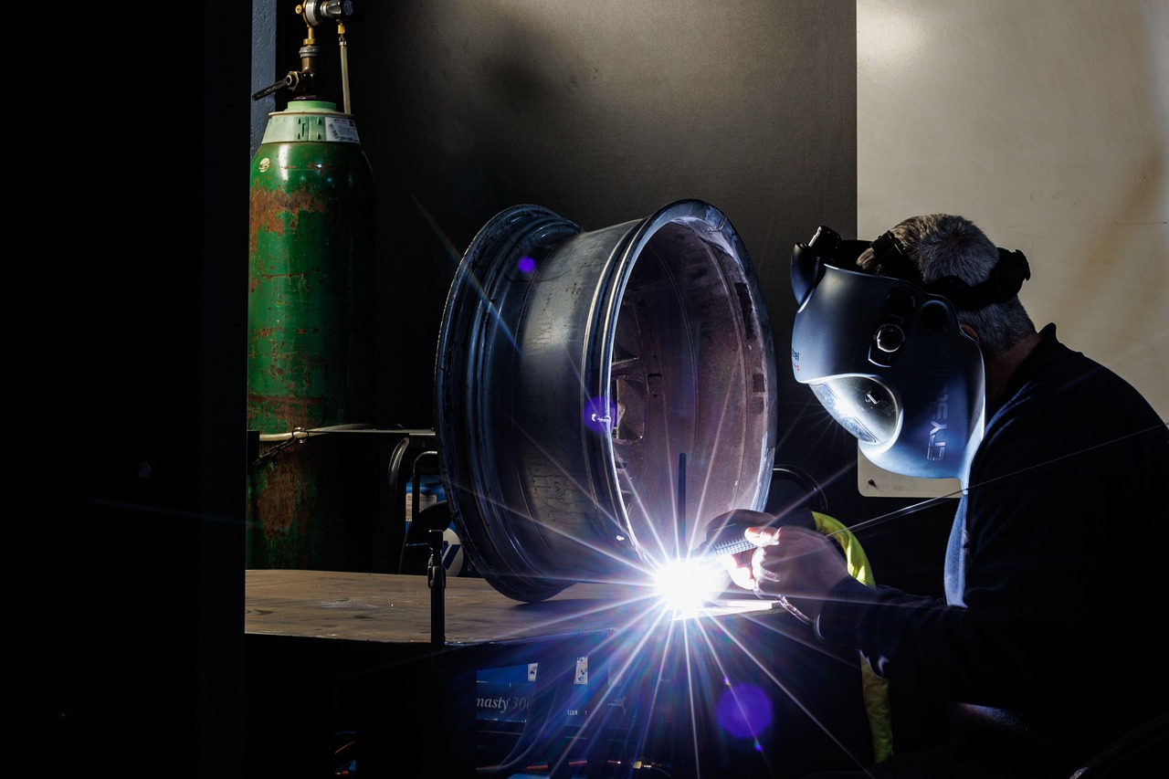 Why Tulsa Businesses Need Local Motor Repair